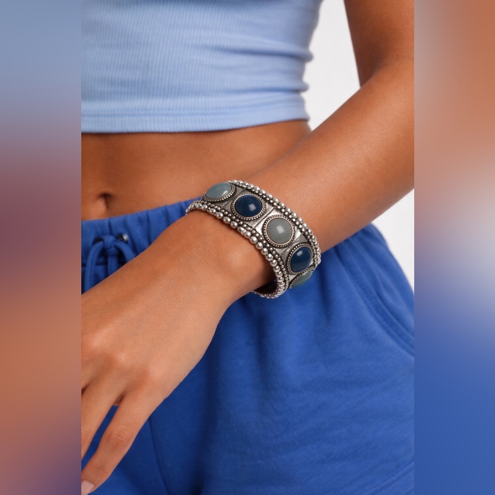 Chico's Silvertone Stretch Blue Gray Beaded Bracelet - NWT NEW 2